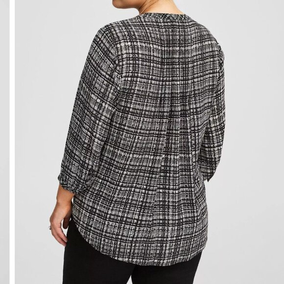 GUC Torrid Harper 3/4 Sleeve Tunic - Picture 2 of 6